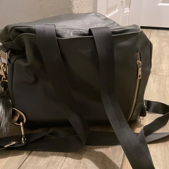 Fawn Design - Picture 2 of 3